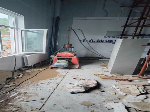 厚街镇地基基础下沉墙体裂缝加固注浆顶升施工